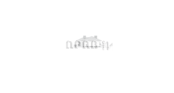 Небольшой одноэтажный коттеджа из кирпича по проекту F-105-1K